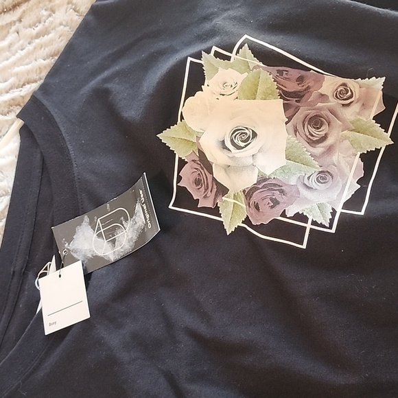 NWT Men's Long Sleeve Tshirt Black Rose XL - Picture 1 of 8